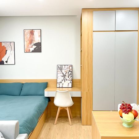 Amazing Housing Lac Long Quan Hanoi Luaran gambar