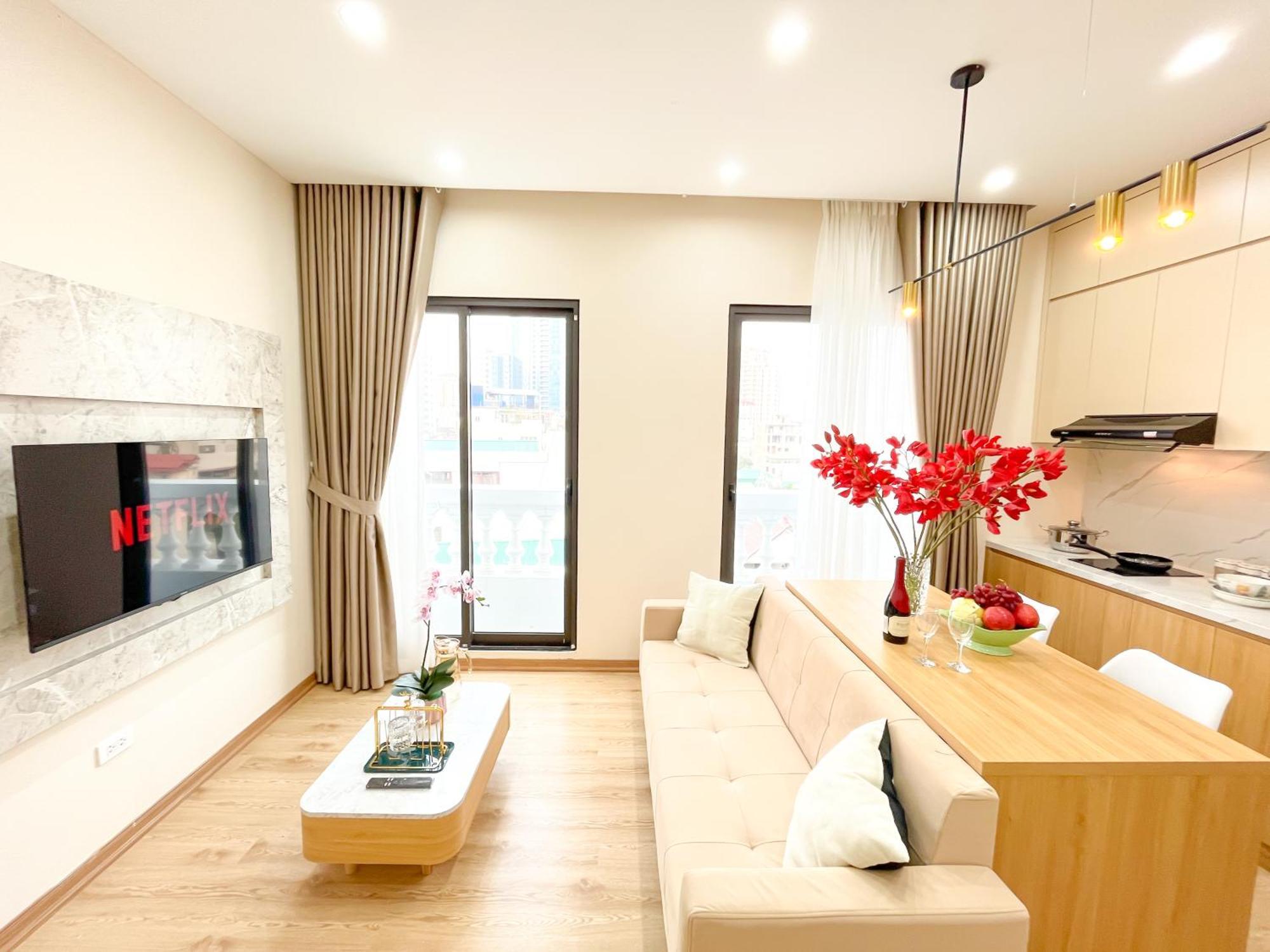 Amazing Housing Lac Long Quan Hanoi Luaran gambar