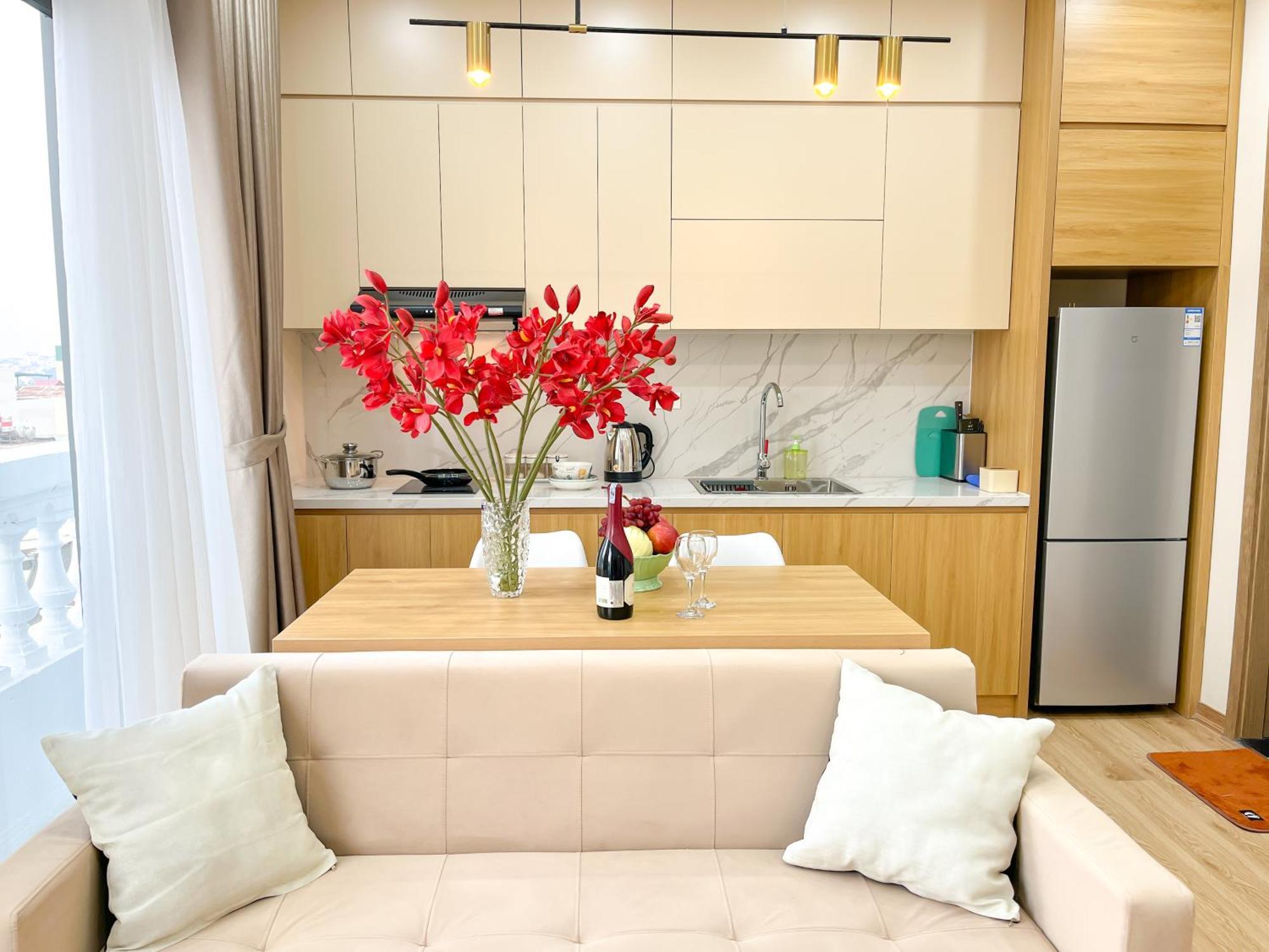 Amazing Housing Lac Long Quan Hanoi Luaran gambar