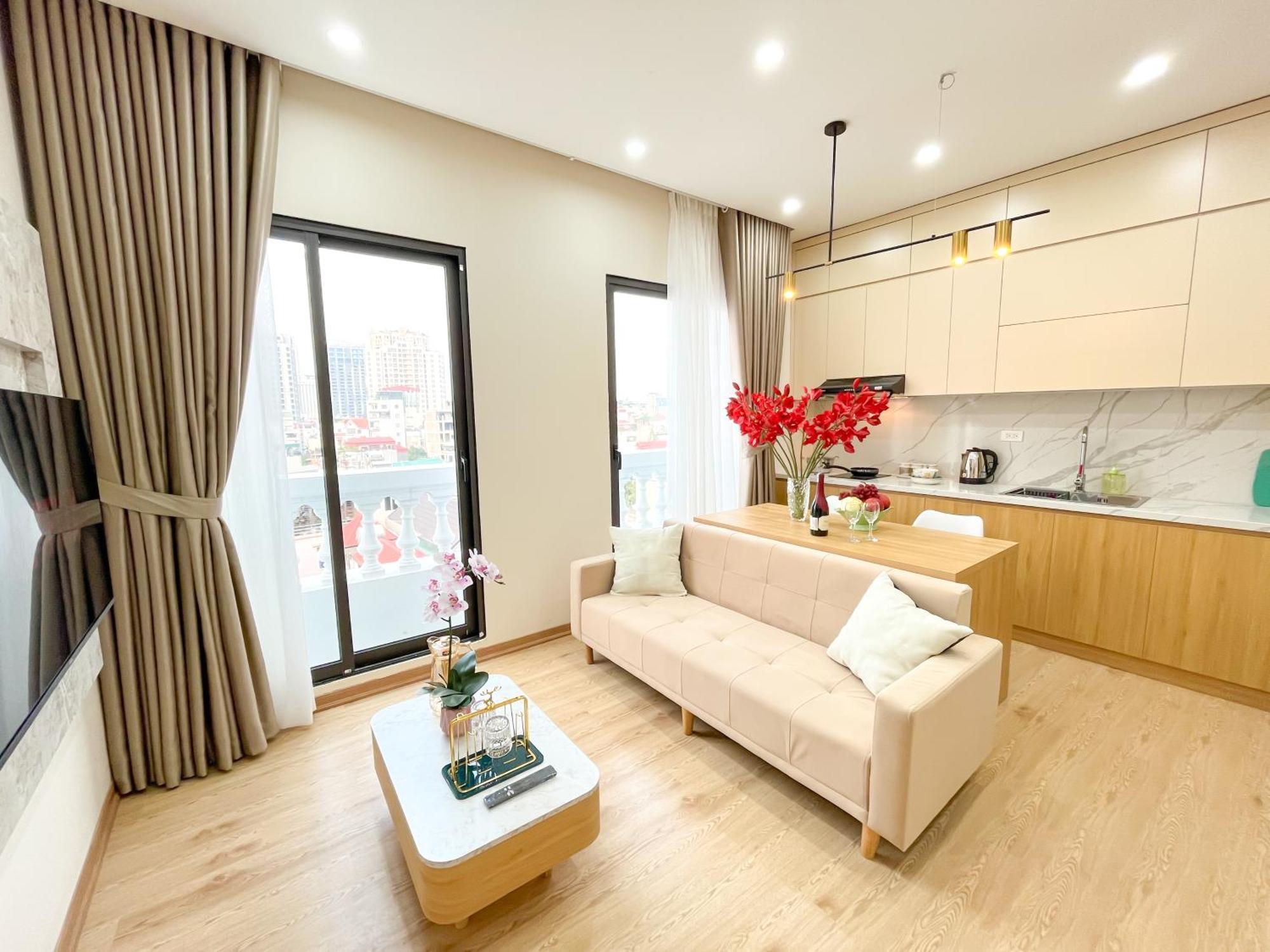 Amazing Housing Lac Long Quan Hanoi Luaran gambar
