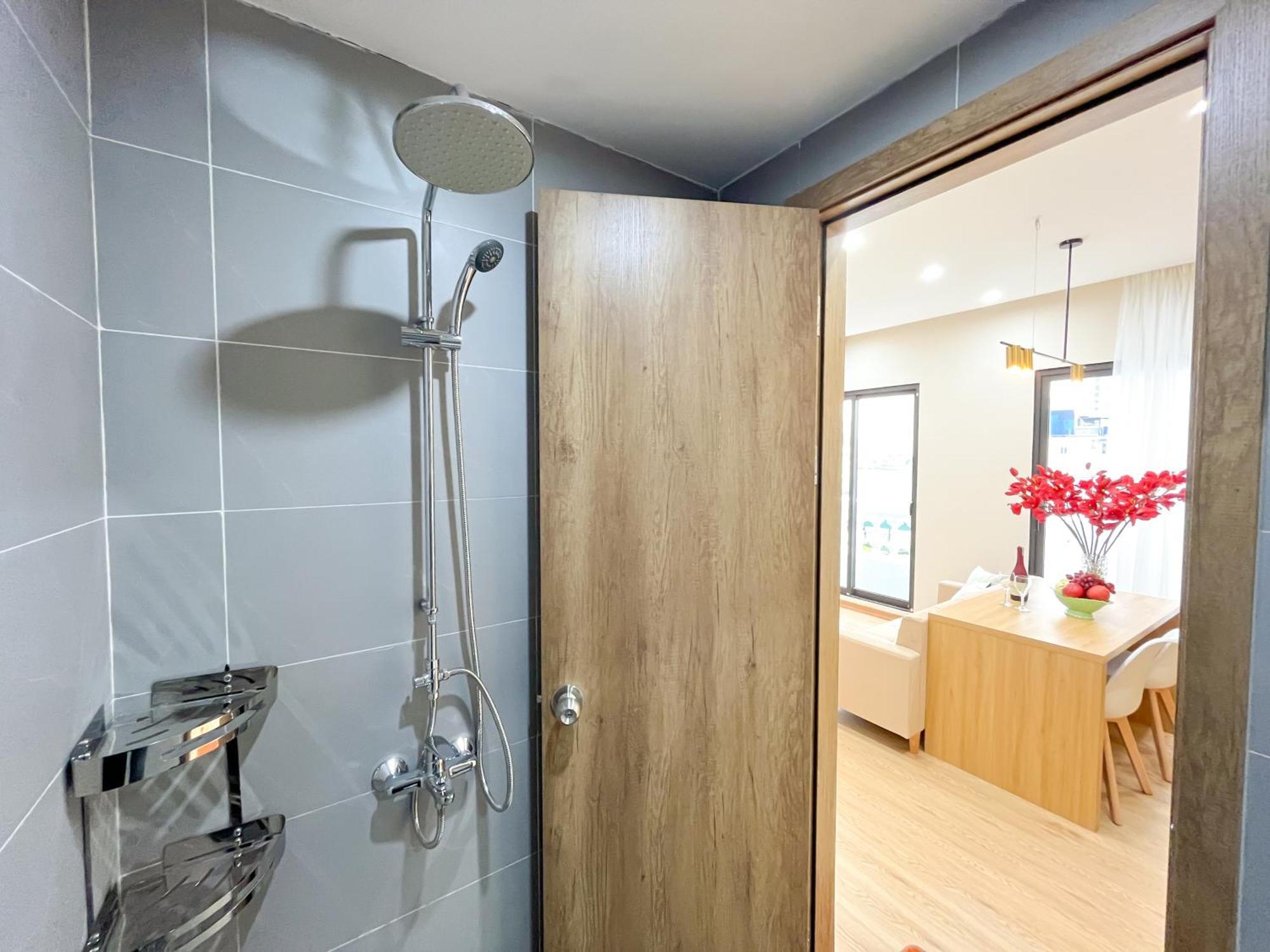 Amazing Housing Lac Long Quan Hanoi Luaran gambar