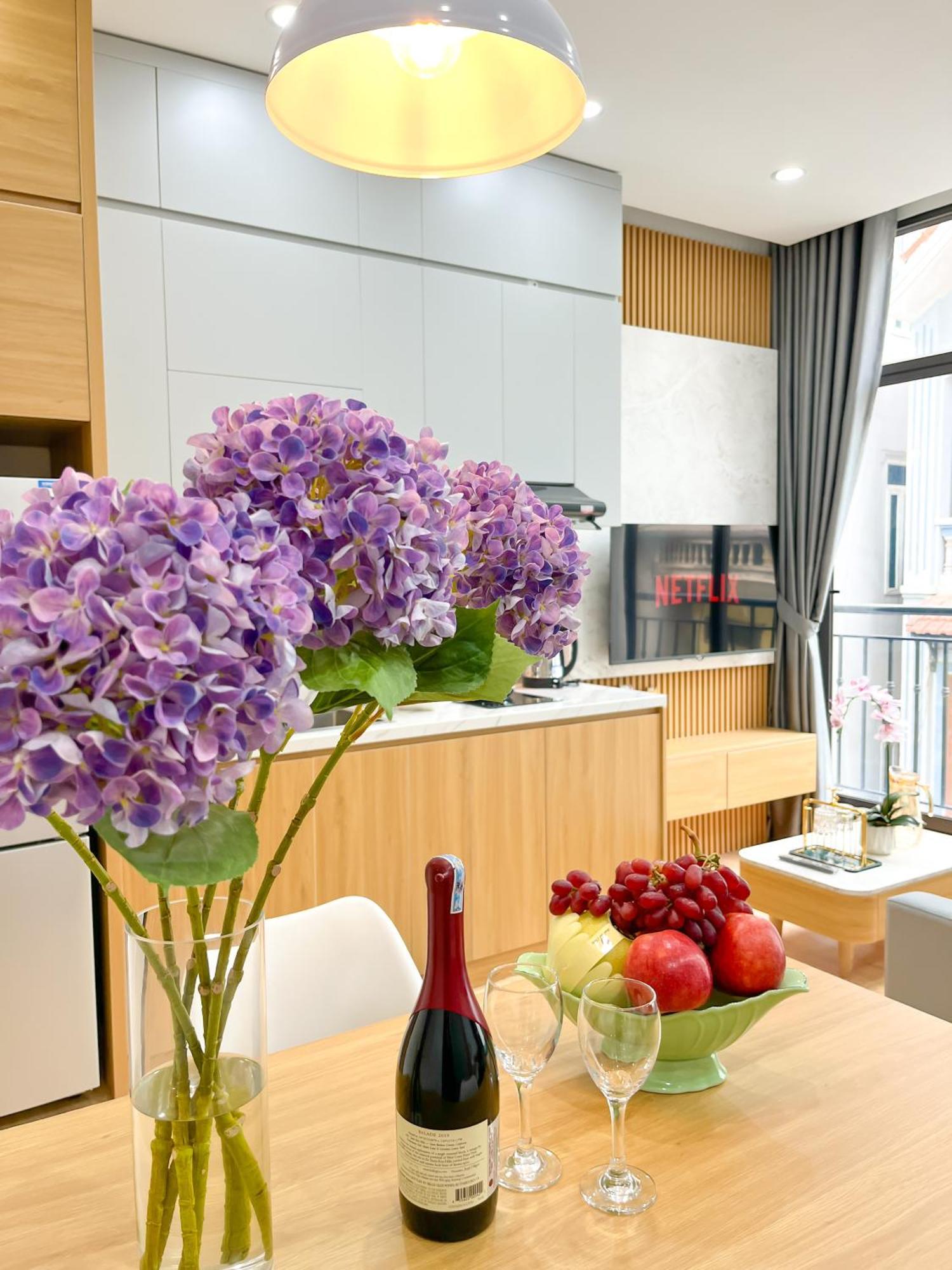 Amazing Housing Lac Long Quan Hanoi Luaran gambar