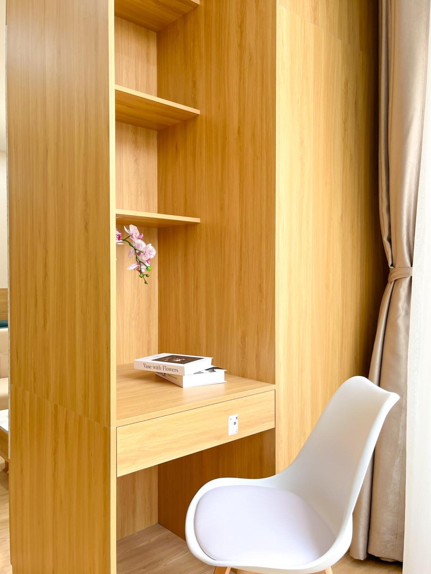 Amazing Housing Lac Long Quan Hanoi Luaran gambar